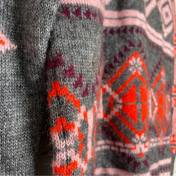 J.Crew Funky Abstract Fair Isle Sweater size Extra Small - Picture 3 of 6